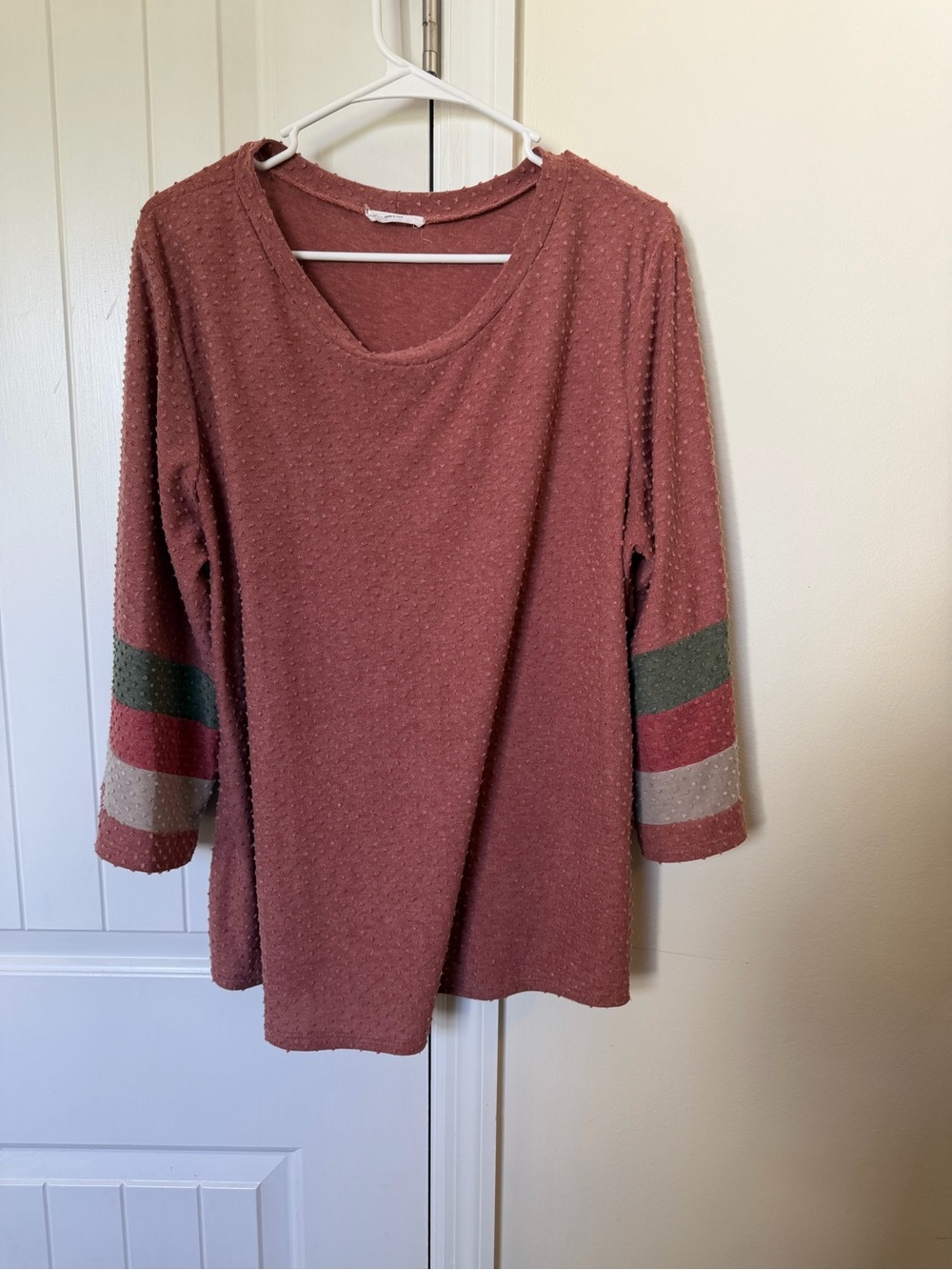 Chic Soul 3X Mauve Swiss Dot Tunic Top Varsity Stripe Sleeve Plus Size - Picture 2 of 7